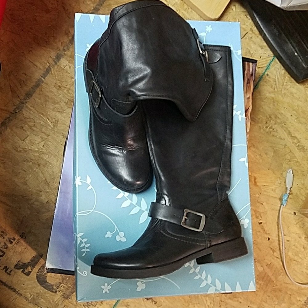 Civico Buckle boots size 7M